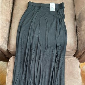 Forever21 high waisted skirt with two leg slits